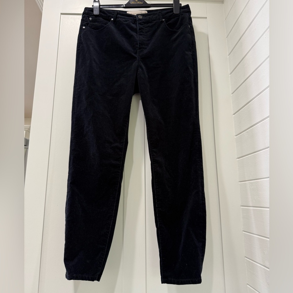 Soft Surroundings Women’s Black Corduroy Pants‎